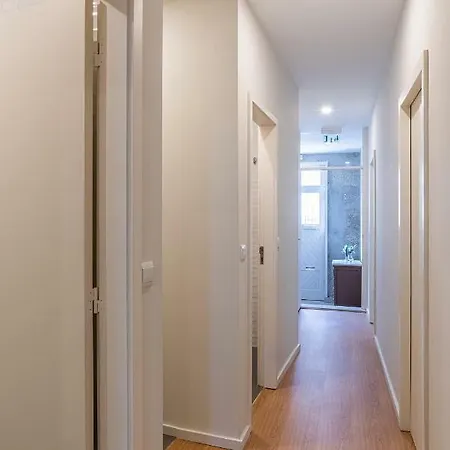 Zd Moreira Flats A By Portoproperties4you * Oporto